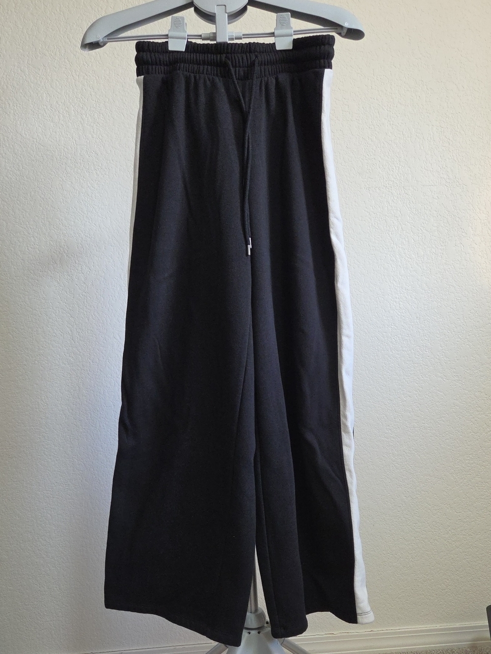 Universal Thread Black Wide-Leg Track Pants with White Side Stripe